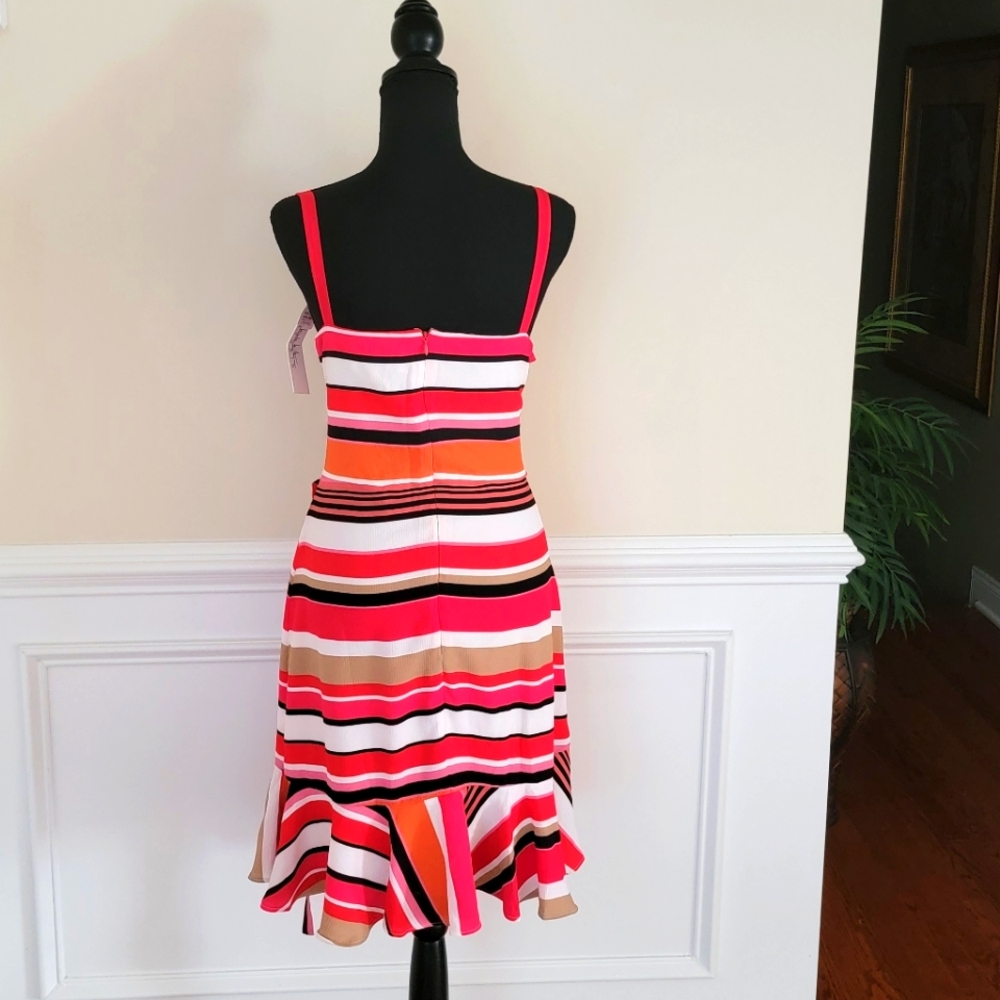 New - Nicole Miller Dress - Picture 7 of 12